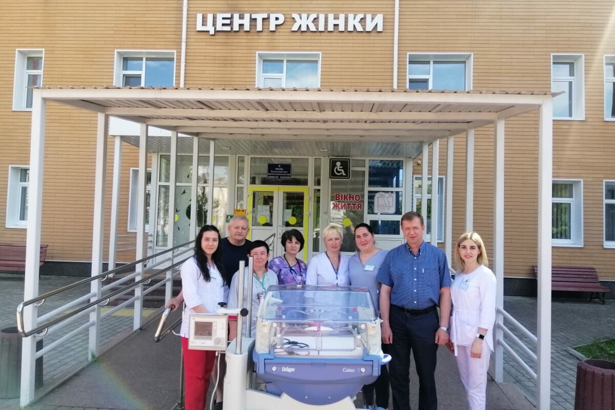Gemeinsame Initiative bringt Hilfsgüter für Mütter und Neugeborene in die Ukraine